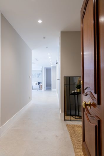 Image No.8-3 Bed Apartment for sale