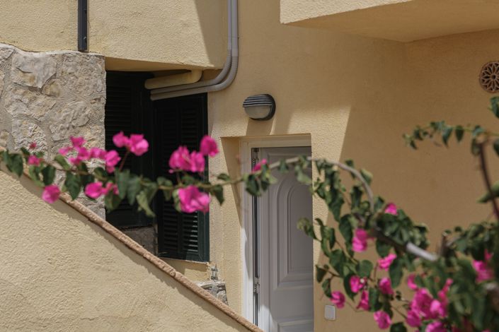 Image No.19-2 Bed Apartment for sale