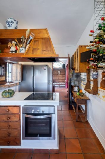 Image No.17-6 Bed House for sale