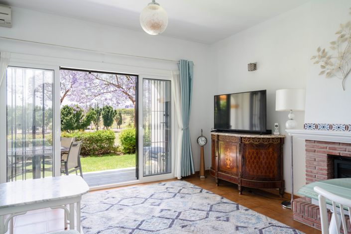 Image No.11-2 Bed Townhouse for sale