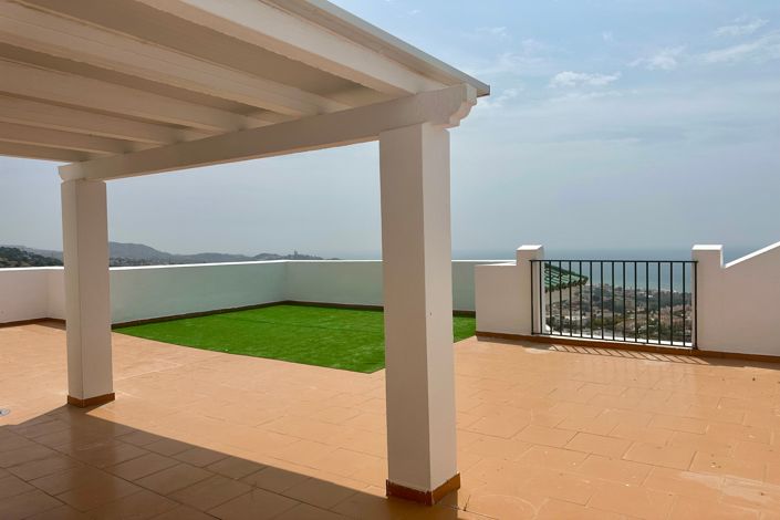 Image No.2-4 Bed Penthouse for sale