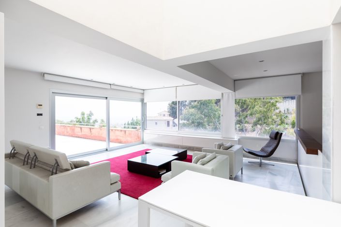 Image No.1-4 Bed Villa for sale