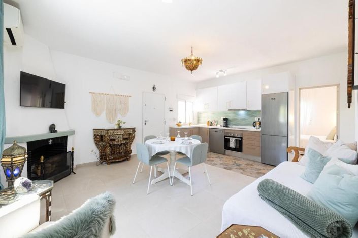 Image No.4-8 Bed Country House for sale