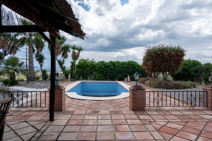 Image No.4-4 Bed House for sale