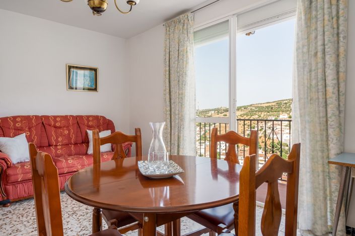 Image No.4-5 Bed House for sale