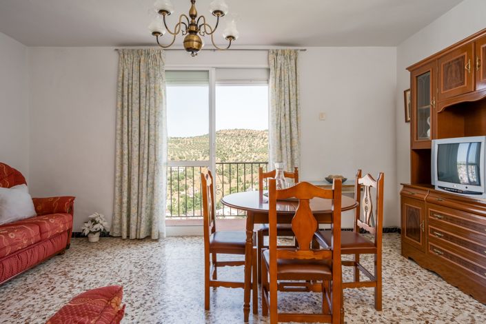 Image No.5-5 Bed House for sale