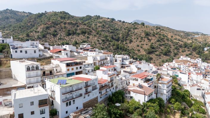 Image No.25-5 Bed House for sale