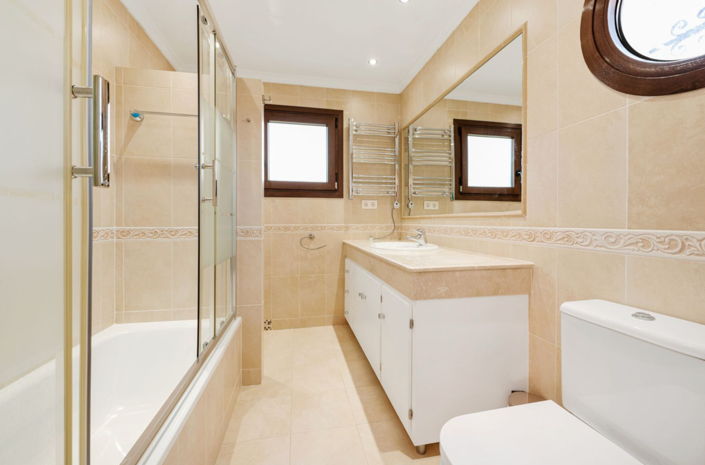 Image No.15-5 Bed Villa for sale