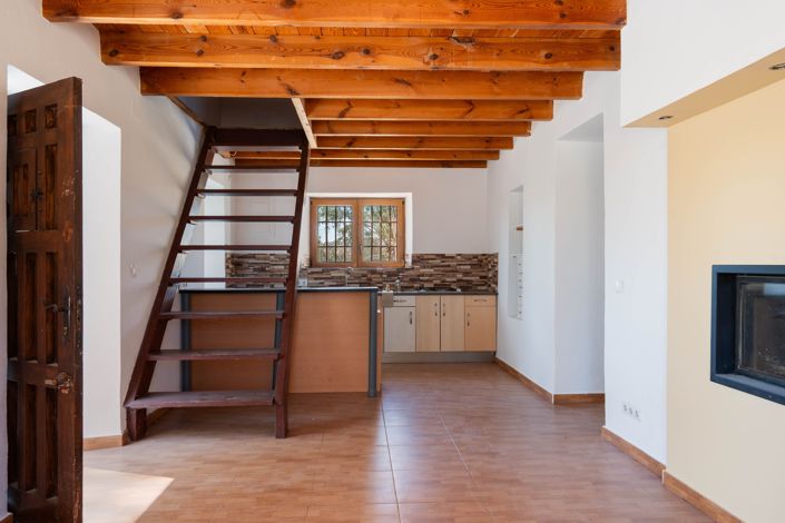 Image No.5-2 Bed Finca for sale