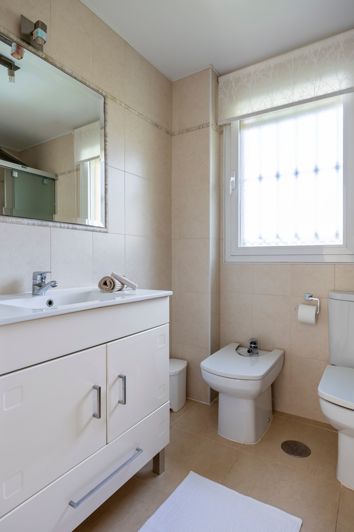 Image No.19-5 Bed Villa for sale