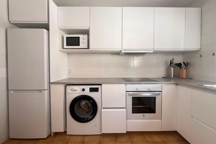 Image No.11-5 Bed Townhouse for sale