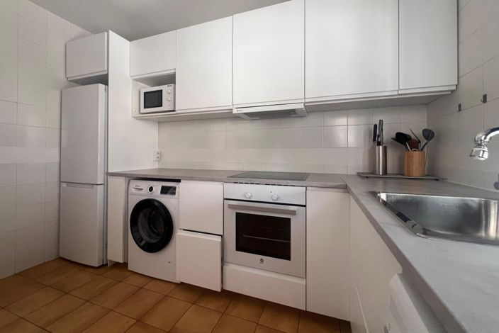 Image No.12-5 Bed Townhouse for sale