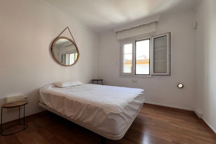 Image No.16-5 Bed Townhouse for sale