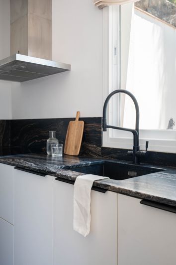 Image No.10-2 Bed House for sale