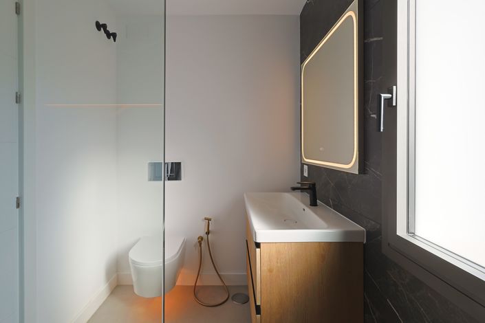 Image No.30-2 Bed Apartment for sale