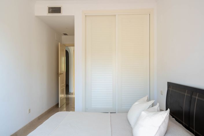 Image No.20-2 Bed Apartment for sale