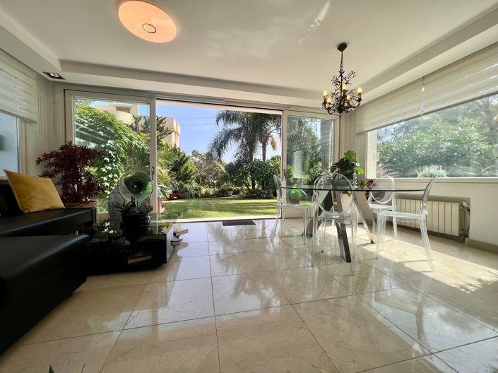 Image No.18-4 Bed Villa for sale