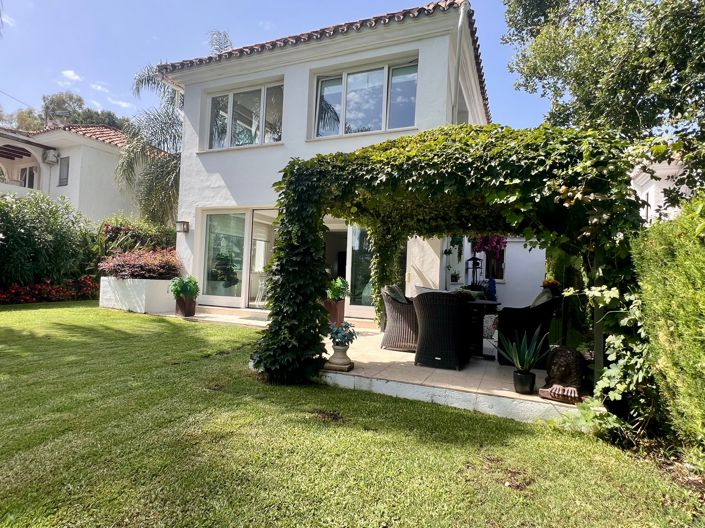 Image No.25-4 Bed Villa for sale