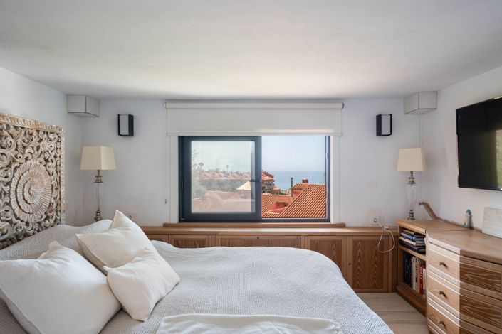 Image No.16-2 Bed House for sale