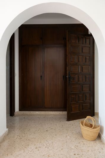 Image No.11-6 Bed Villa for sale