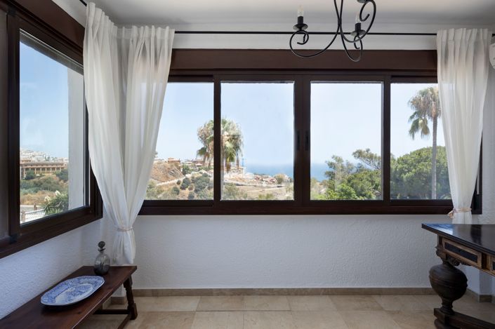 Image No.12-6 Bed Villa for sale