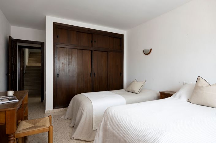 Image No.25-6 Bed Villa for sale