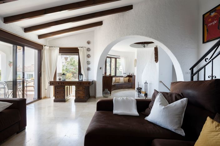 Image No.4-6 Bed Villa for sale