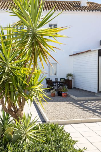 Image No.15-7 Bed Villa for sale