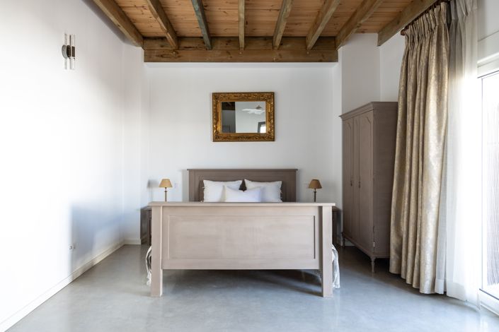 Image No.22-7 Bed Villa for sale