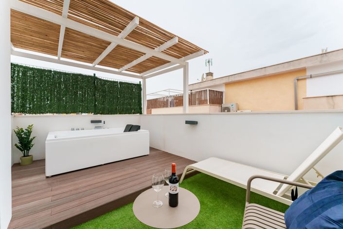 Image No.28-3 Bed Townhouse for sale