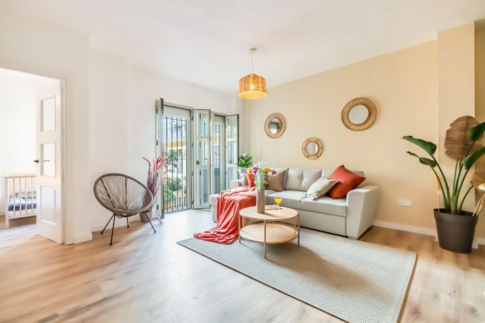 Image No.1-4 Bed Apartment for sale