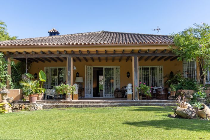 Image No.10-4 Bed Villa for sale