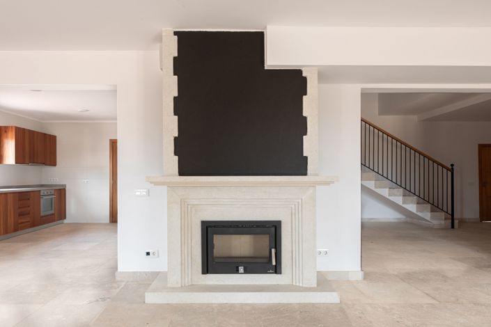 Image No.2-5 Bed House for sale