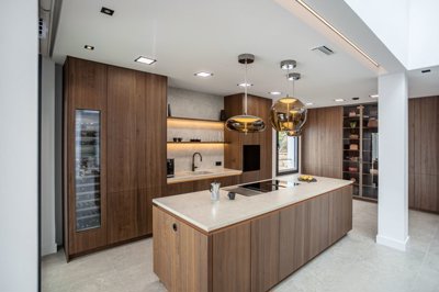 spcrm3303-2zrpvnfzv8puxhqp