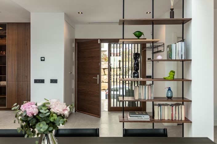 Image No.6-4 Bed House for sale