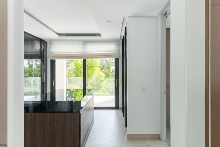 Image No.28-4 Bed Villa for sale