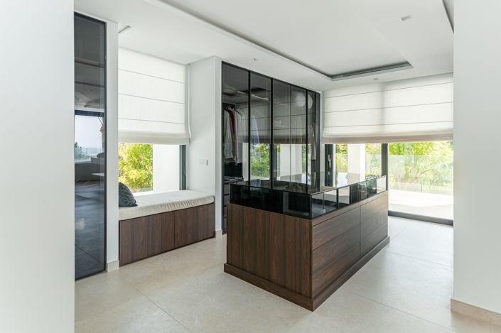 Image No.29-4 Bed Villa for sale