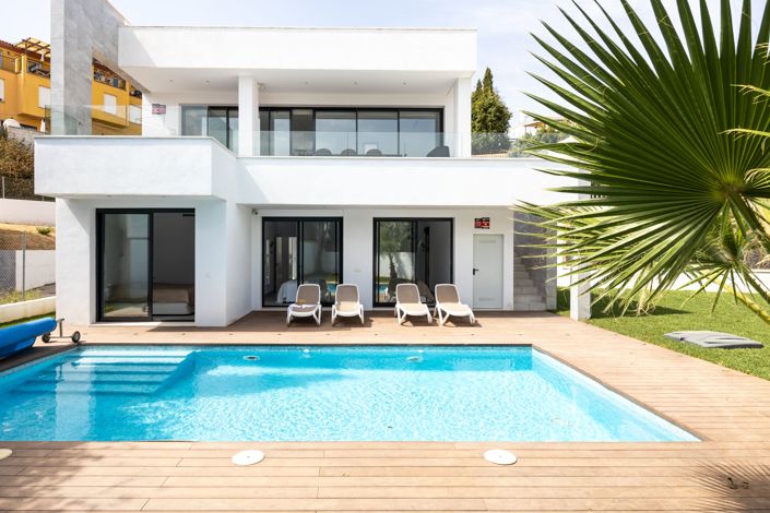 Image No.1-3 Bed Villa for sale