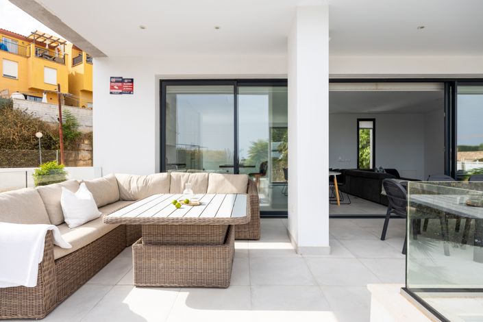 Image No.23-3 Bed Villa for sale