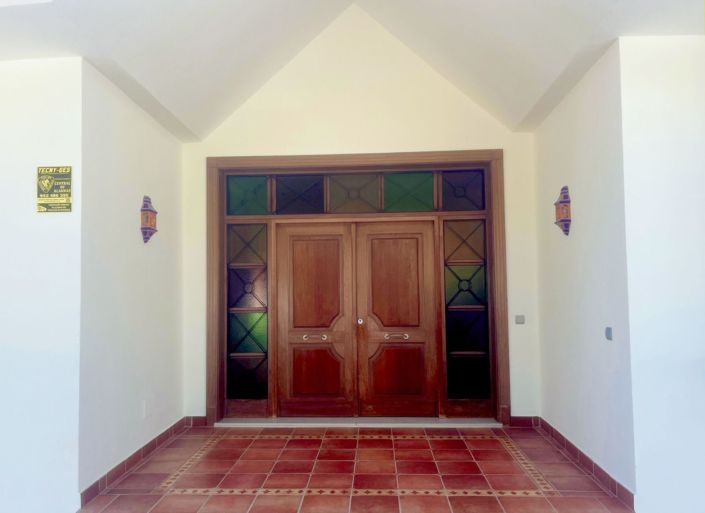 Image No.9-4 Bed House for sale