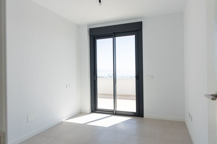 Image No.27-3 Bed Penthouse for sale