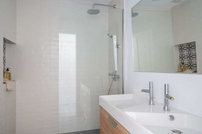 Image No.22-5 Bed Townhouse for sale