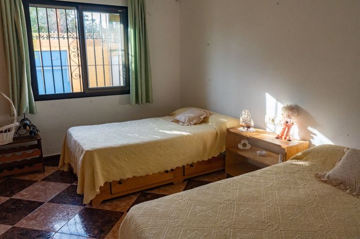 Image No.12-4 Bed Villa for sale