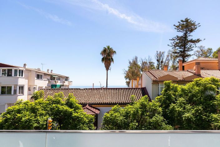 Image No.30-4 Bed House for sale