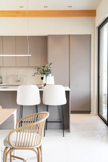 Image No.8-4 Bed House for sale