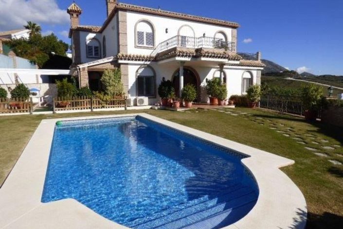 Image No.1-4 Bed Villa for sale