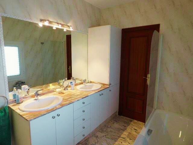 Image No.4-4 Bed Villa for sale