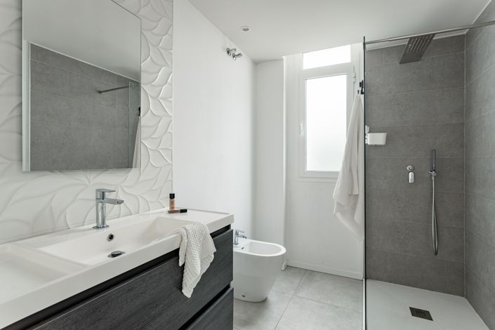 Image No.14-3 Bed Apartment for sale