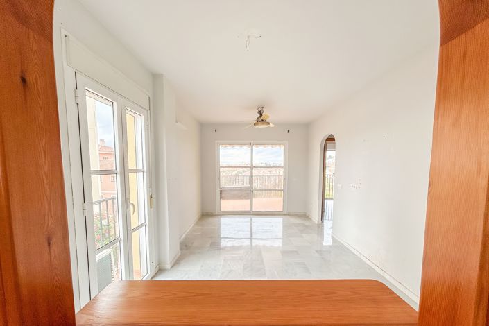 Image No.9-1 Bed Apartment for sale