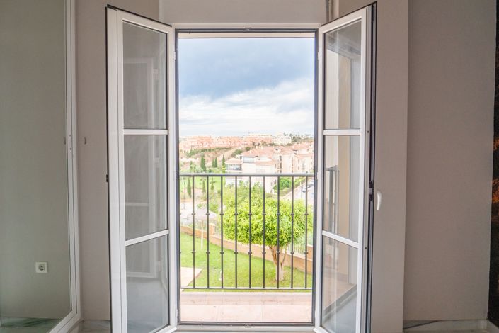 Image No.23-1 Bed Apartment for sale